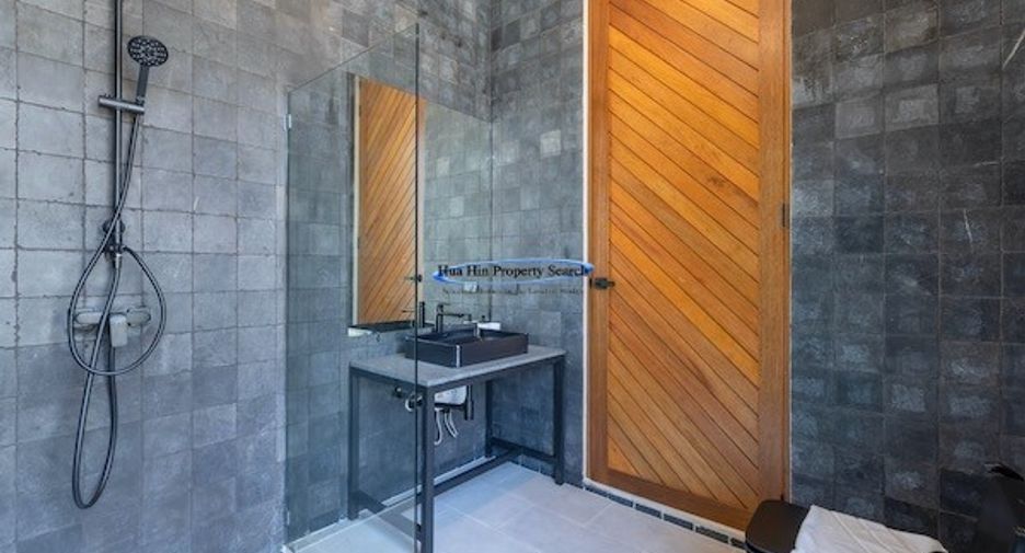 For sale 5 ベッドルーム house in Hua Hin, Prachuap Khiri Khan