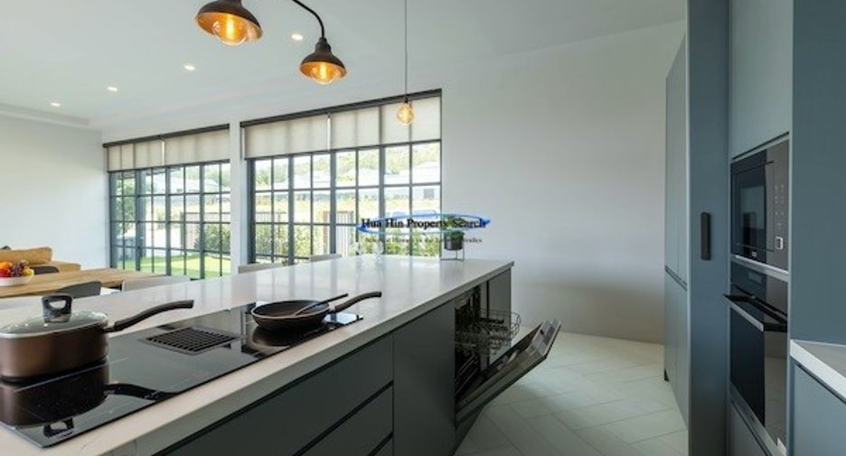 For sale 5 ベッドルーム house in Hua Hin, Prachuap Khiri Khan