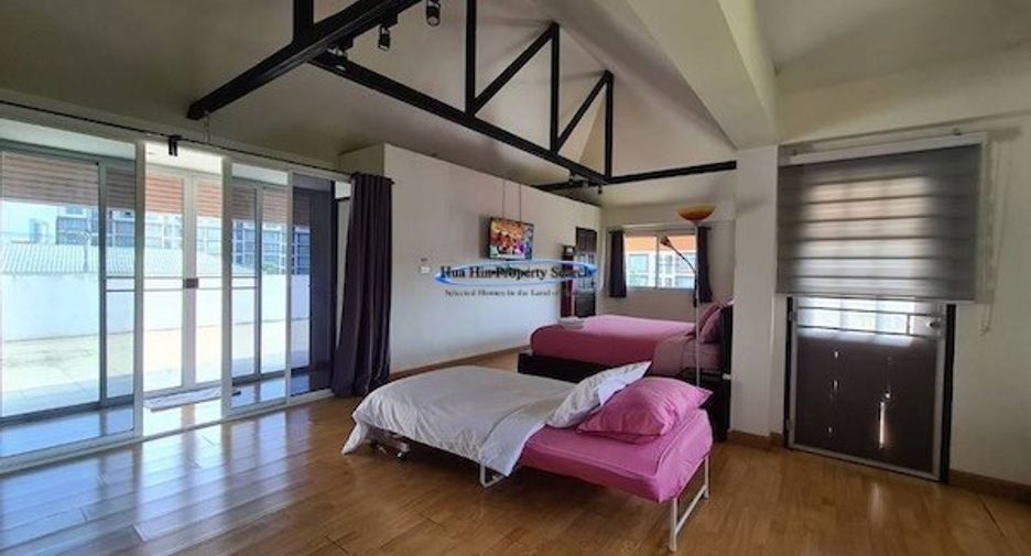 For sale 5 bedrooms house in Hua Hin, Prachuap Khiri Khan