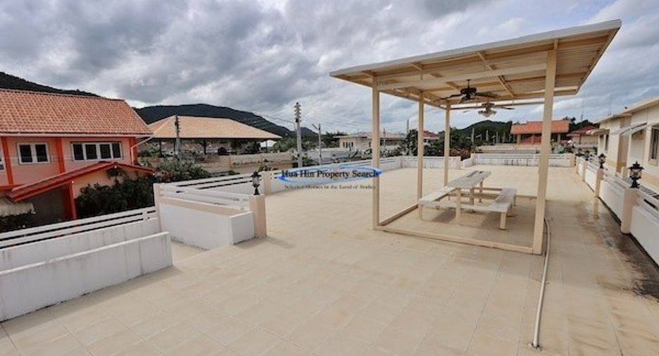 For sale 4 ベッドルーム house in Hua Hin, Prachuap Khiri Khan