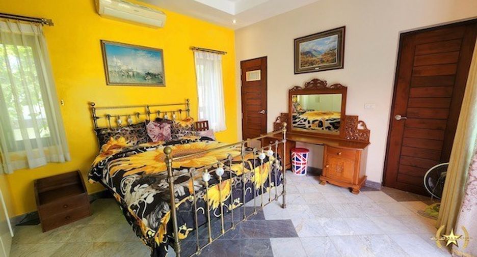 Haus zum Kauf mit 5 Zimmer in Sam Roi Yot, Prachuap Khiri Khan