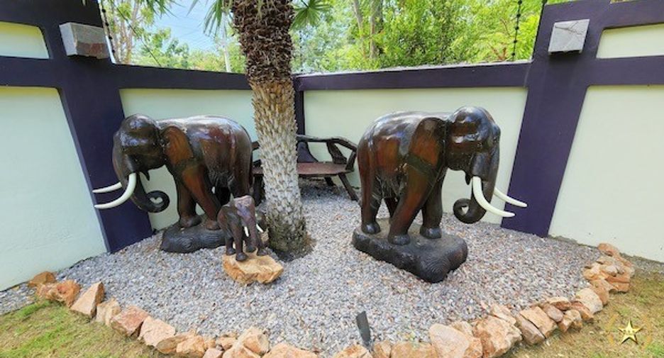 Haus zum Kauf mit 5 Zimmer in Sam Roi Yot, Prachuap Khiri Khan