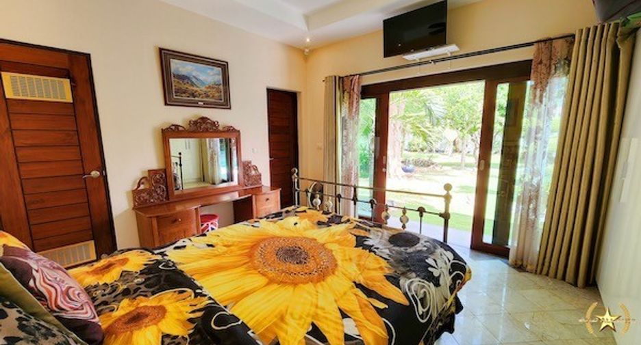 Haus zum Kauf mit 5 Zimmer in Sam Roi Yot, Prachuap Khiri Khan