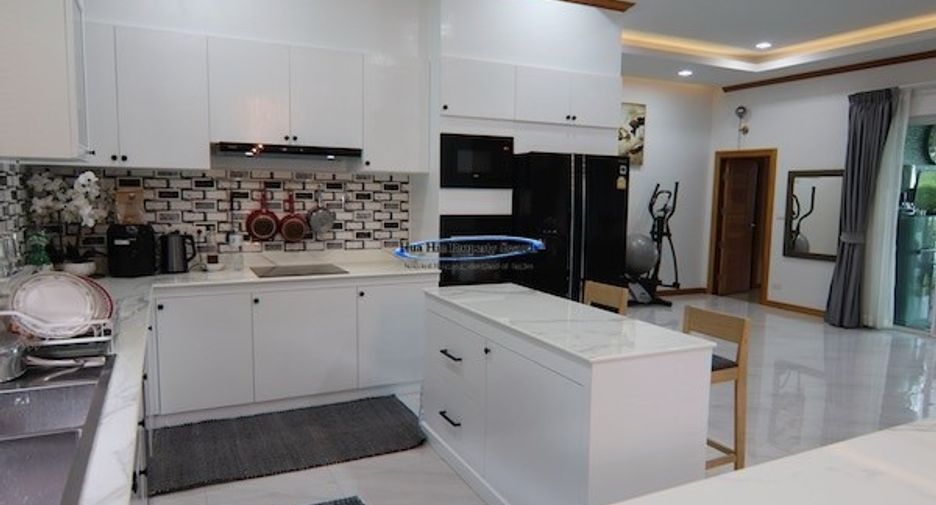 Haus zum Kauf mit 4 Zimmer in Pran Buri, Prachuap Khiri Khan