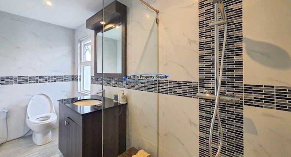 For sale 3 bedrooms house in Hua Hin, Prachuap Khiri Khan
