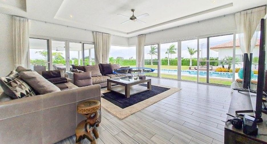 For sale 3 bedrooms house in Hua Hin, Prachuap Khiri Khan