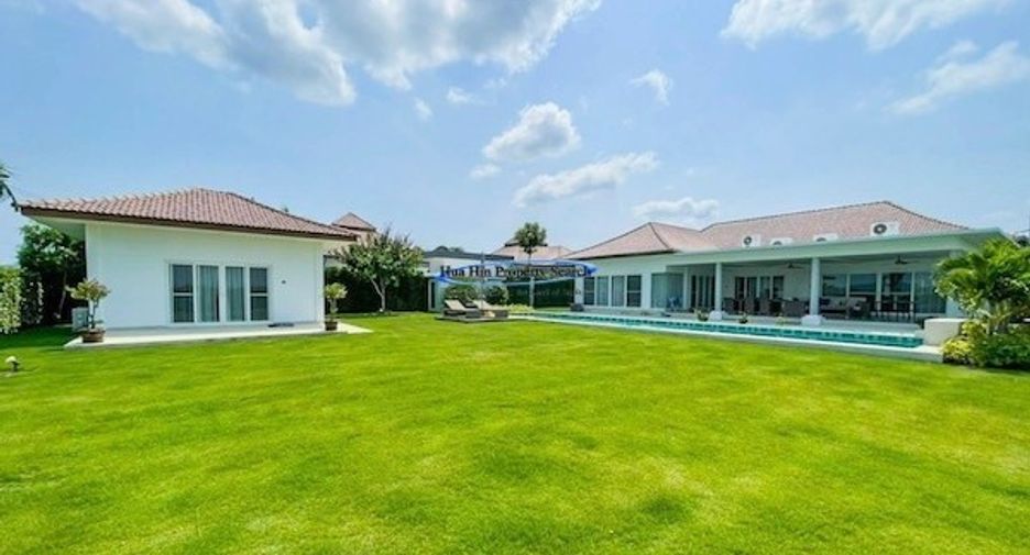 For sale 3 bedrooms house in Hua Hin, Prachuap Khiri Khan