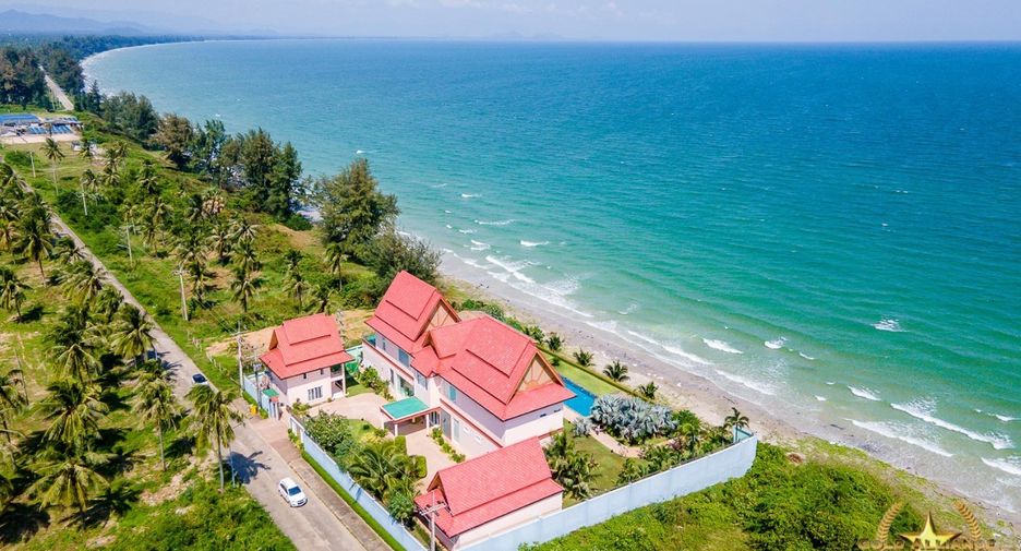 For sale 6 bedrooms house in Bang Saphan, Prachuap Khiri Khan
