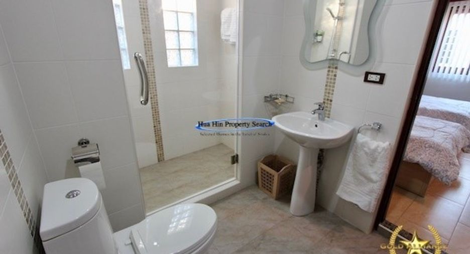Haus zum Kauf mit 3 Zimmer in Sam Roi Yot, Prachuap Khiri Khan