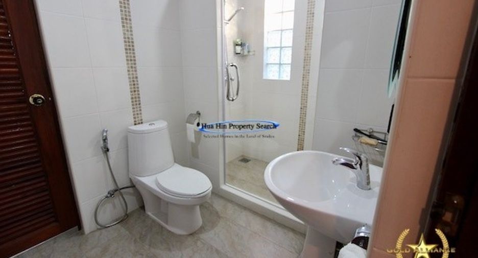 Haus zum Kauf mit 3 Zimmer in Sam Roi Yot, Prachuap Khiri Khan