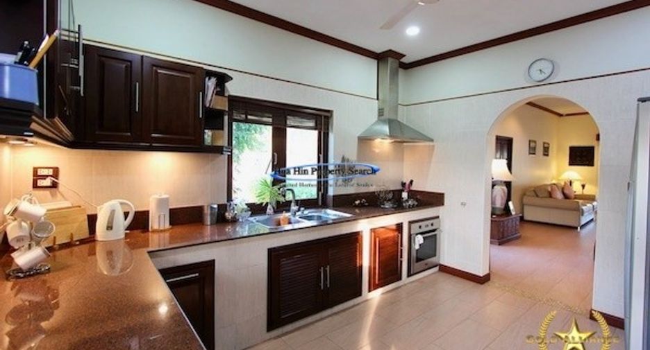 Haus zum Kauf mit 3 Zimmer in Sam Roi Yot, Prachuap Khiri Khan