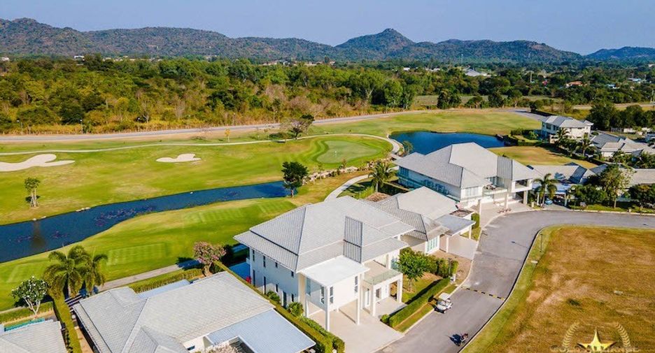 À vendre 3 chambres maison à Hua Hin, Prachuap Khiri Khan