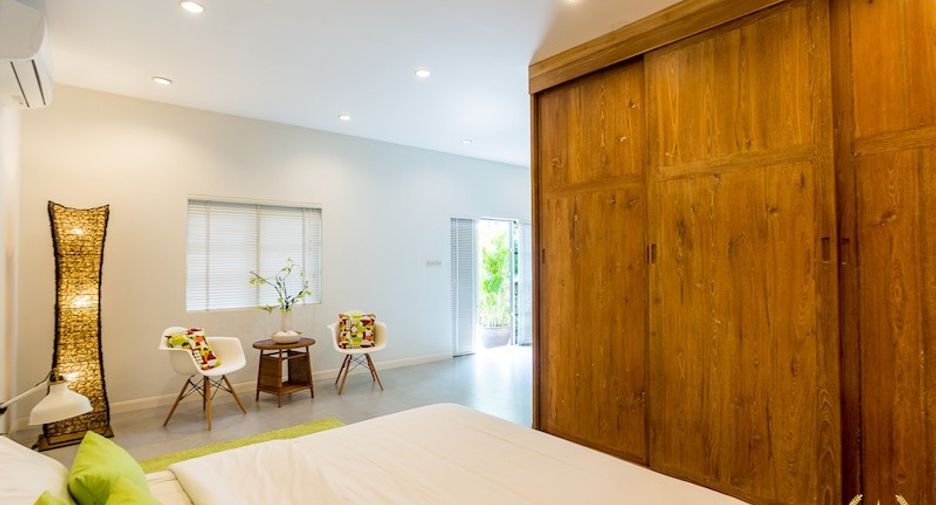 For sale 4 bedrooms house in Hua Hin, Prachuap Khiri Khan
