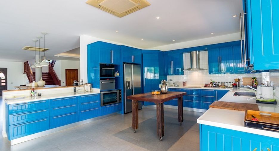 For sale 4 bedrooms house in Hua Hin, Prachuap Khiri Khan