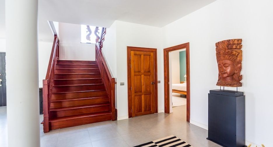 For sale 4 bedrooms house in Hua Hin, Prachuap Khiri Khan