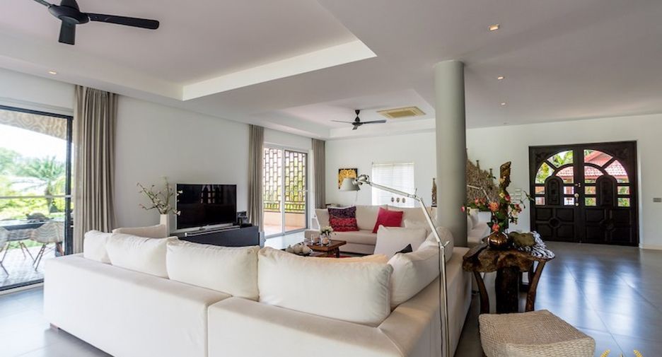 For sale 4 bedrooms house in Hua Hin, Prachuap Khiri Khan