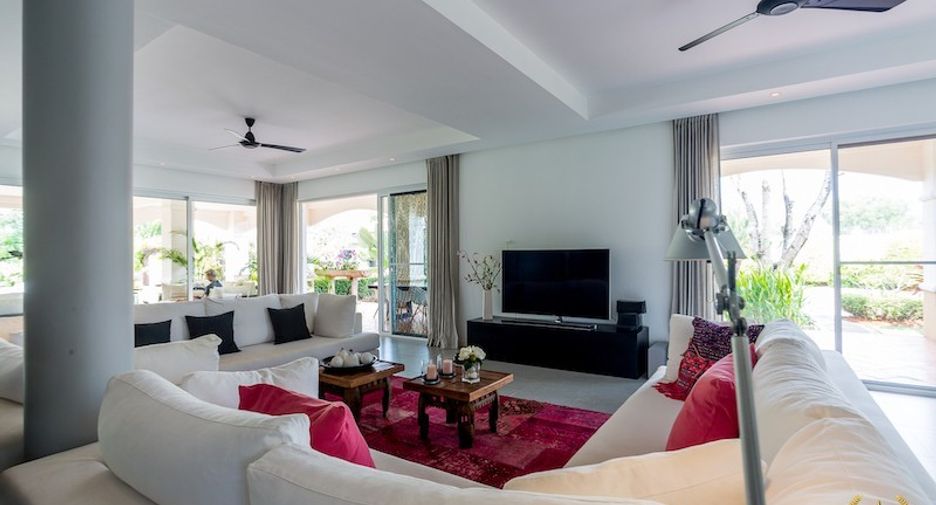 For sale 4 bedrooms house in Hua Hin, Prachuap Khiri Khan