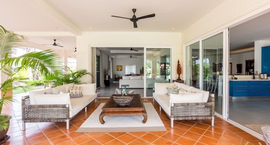 For sale 4 bedrooms house in Hua Hin, Prachuap Khiri Khan