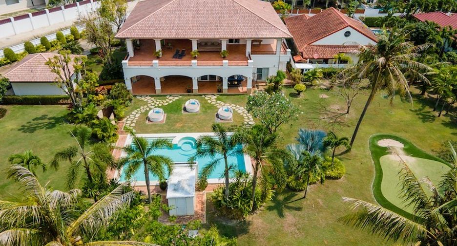 For sale 4 bedrooms house in Hua Hin, Prachuap Khiri Khan