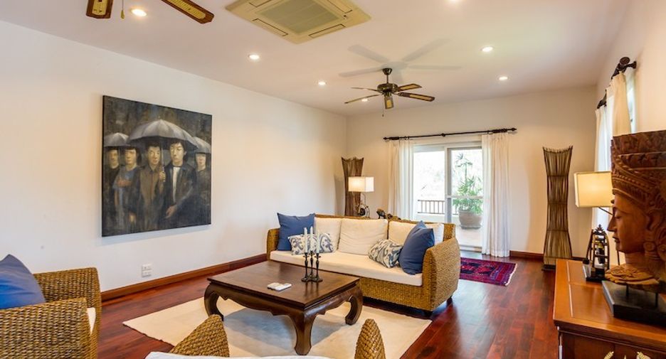 For sale 4 bedrooms house in Hua Hin, Prachuap Khiri Khan