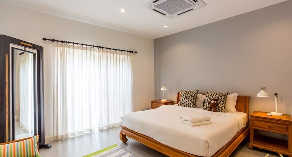 For sale 4 bedrooms house in Hua Hin, Prachuap Khiri Khan