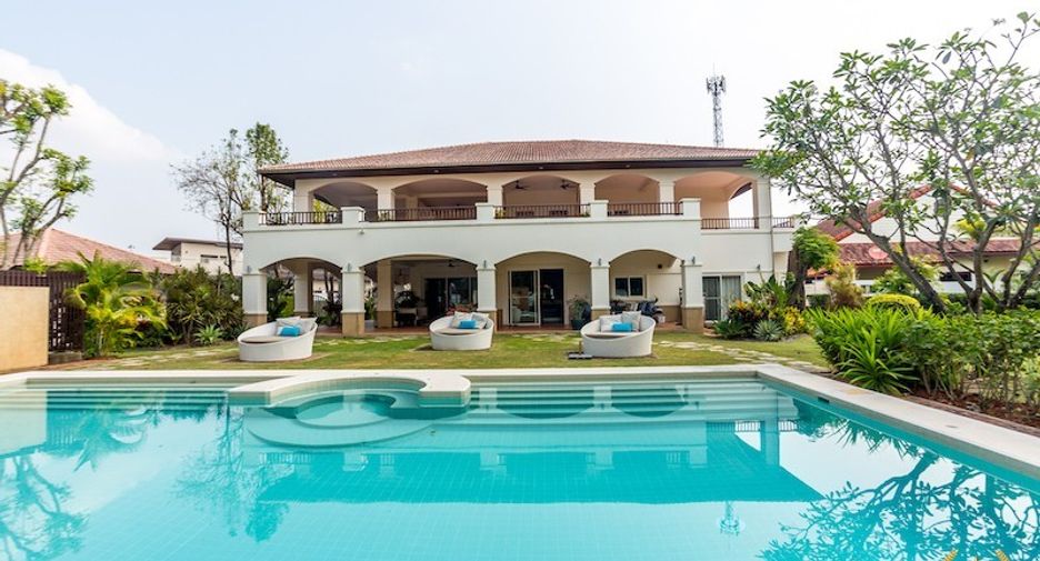 For sale 4 bedrooms house in Hua Hin, Prachuap Khiri Khan