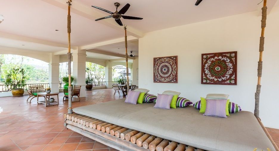 For sale 4 bedrooms house in Hua Hin, Prachuap Khiri Khan