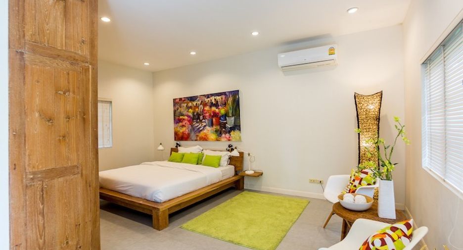 For sale 4 bedrooms house in Hua Hin, Prachuap Khiri Khan