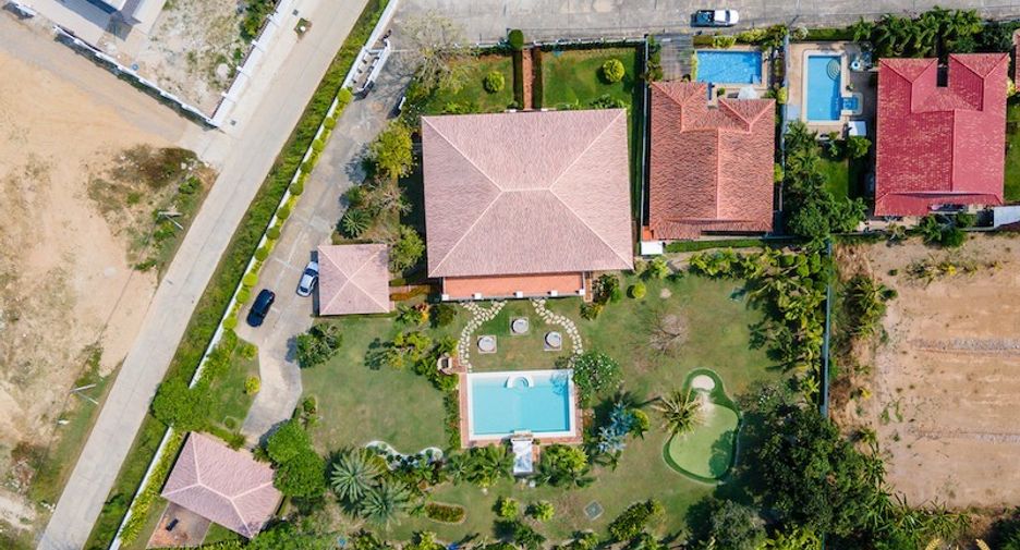 For sale 4 bedrooms house in Hua Hin, Prachuap Khiri Khan