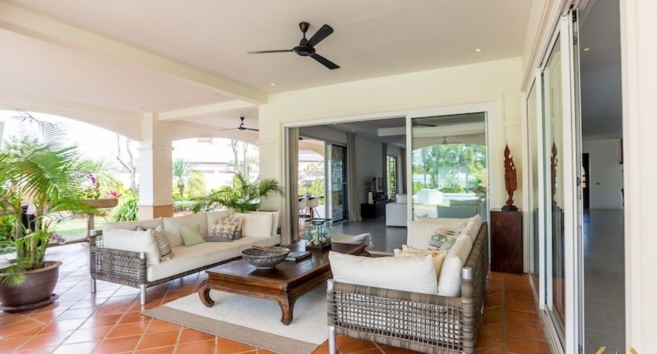 For sale 4 bedrooms house in Hua Hin, Prachuap Khiri Khan
