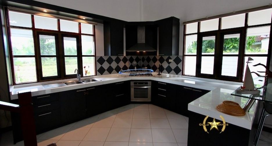 À vendre 3 chambres maison à Sam Roi Yot, Prachuap Khiri Khan