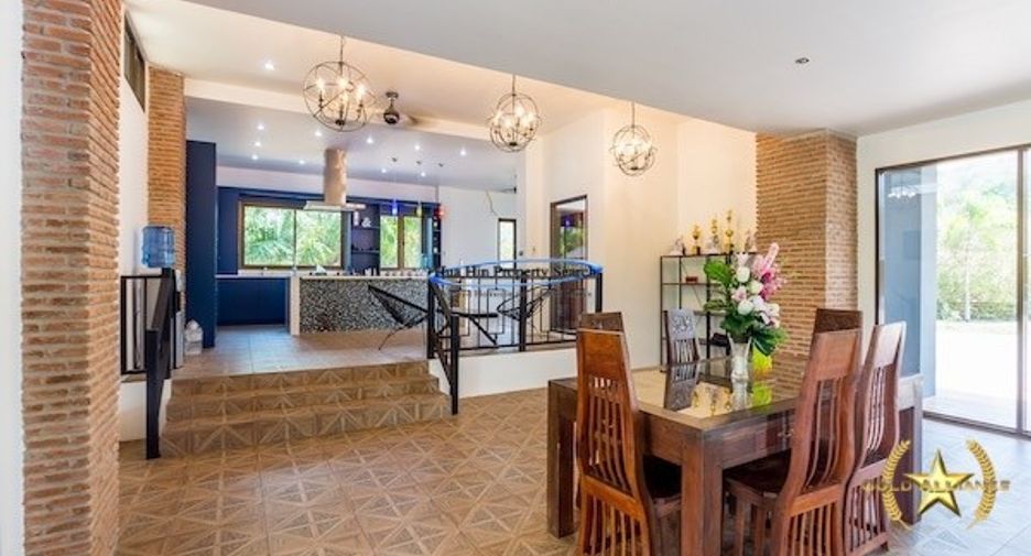For sale 8 bedrooms house in Hua Hin, Prachuap Khiri Khan