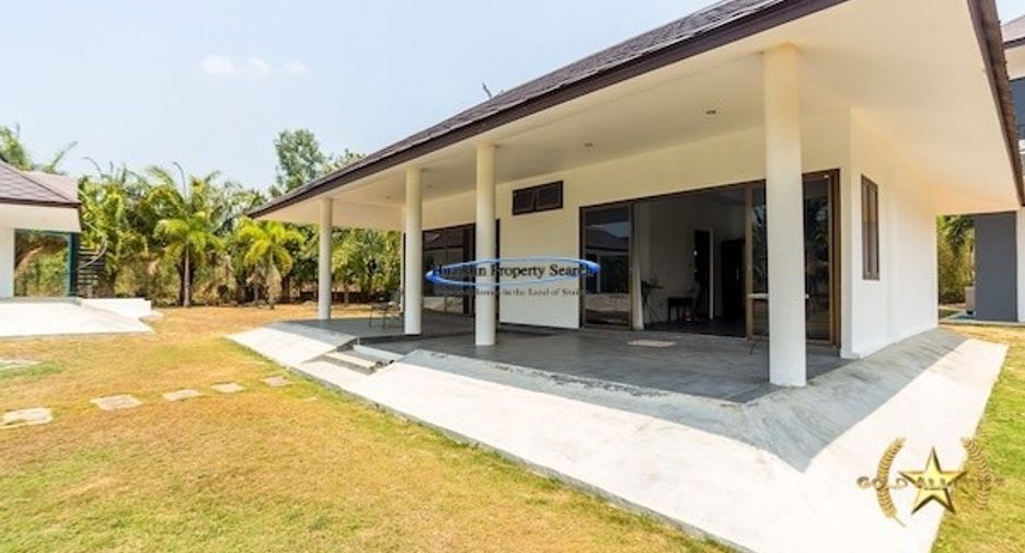 For sale 8 bedrooms house in Hua Hin, Prachuap Khiri Khan