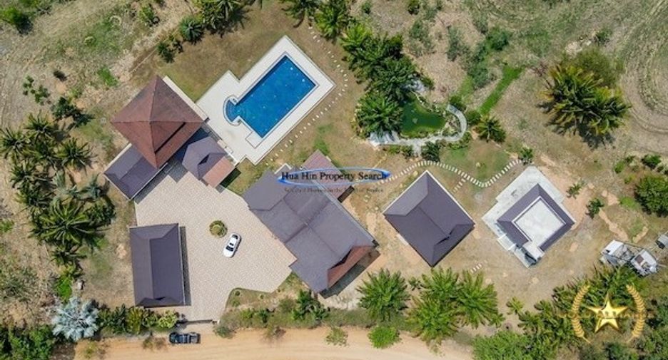For sale 8 bedrooms house in Hua Hin, Prachuap Khiri Khan
