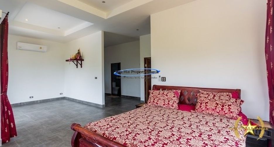 For sale 8 bedrooms house in Hua Hin, Prachuap Khiri Khan