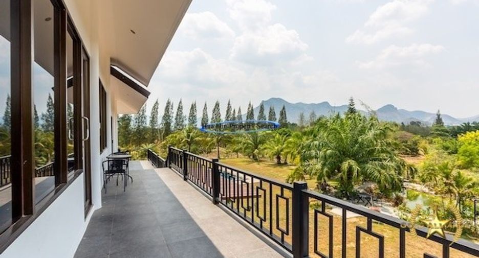 For sale 8 bedrooms house in Hua Hin, Prachuap Khiri Khan