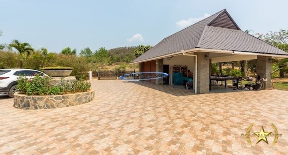 For sale 8 bedrooms house in Hua Hin, Prachuap Khiri Khan