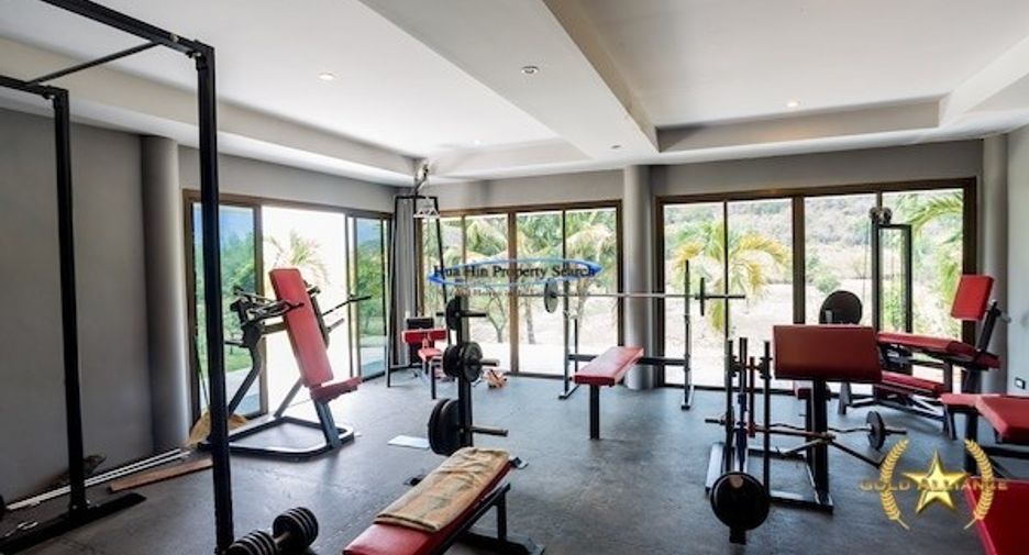 For sale 8 bedrooms house in Hua Hin, Prachuap Khiri Khan
