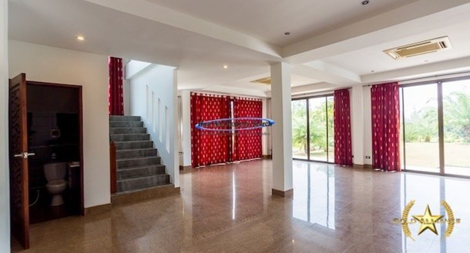 For sale 8 bedrooms house in Hua Hin, Prachuap Khiri Khan