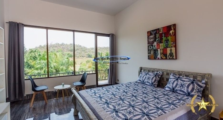 For sale 8 bedrooms house in Hua Hin, Prachuap Khiri Khan