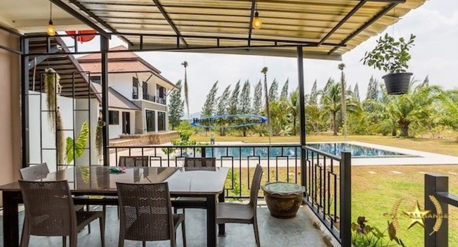 For sale 8 bedrooms house in Hua Hin, Prachuap Khiri Khan