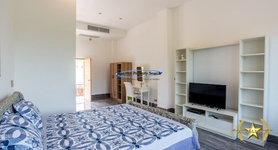 For sale 8 bedrooms house in Hua Hin, Prachuap Khiri Khan
