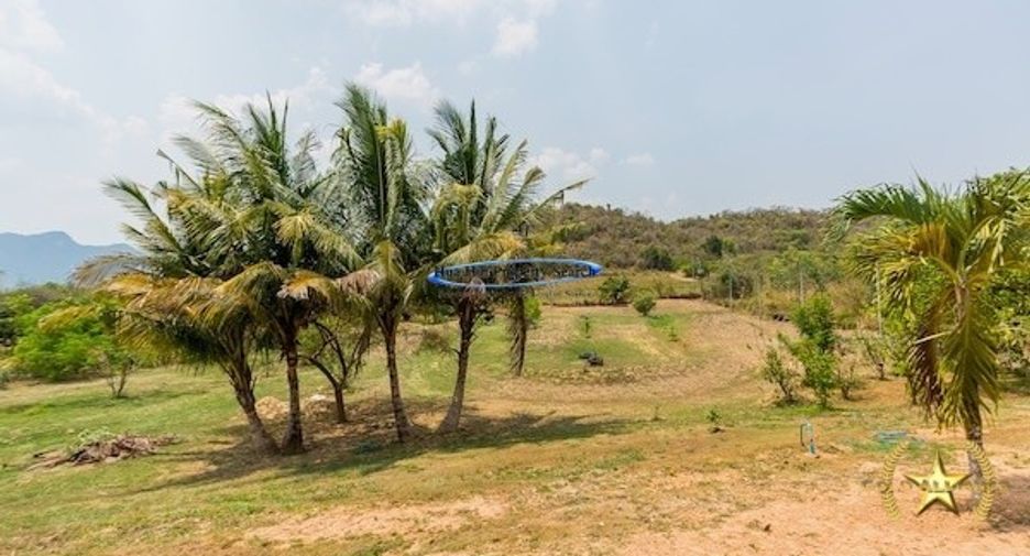 For sale 8 bedrooms house in Hua Hin, Prachuap Khiri Khan