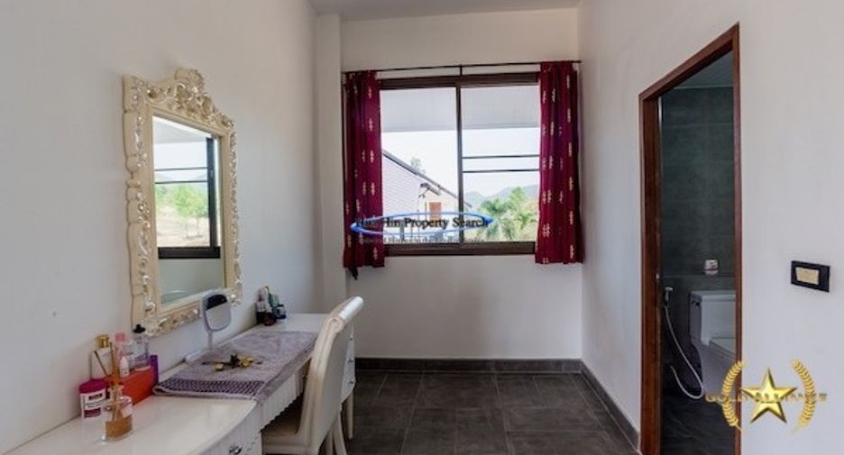 For sale 8 bedrooms house in Hua Hin, Prachuap Khiri Khan