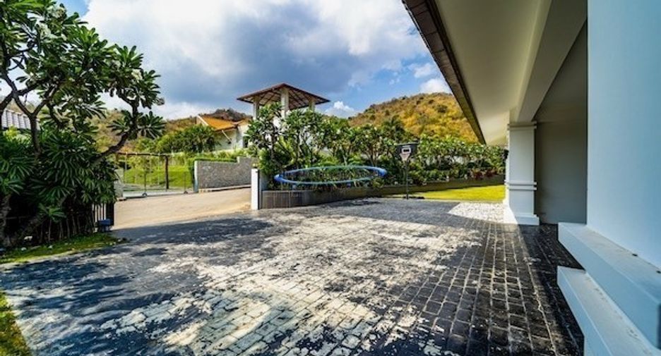 For sale 5 ベッドルーム house in Hua Hin, Prachuap Khiri Khan