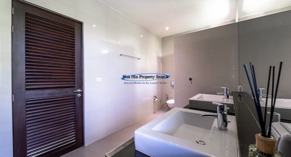 For sale 5 ベッドルーム house in Hua Hin, Prachuap Khiri Khan