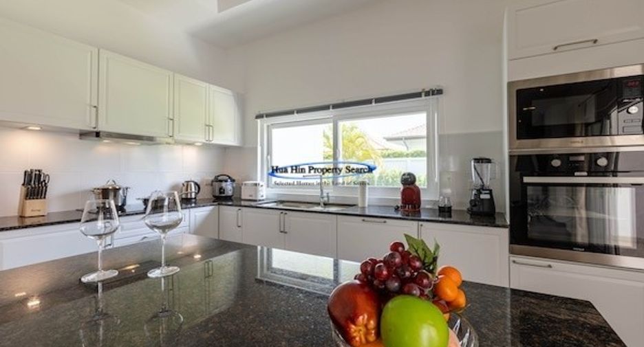À vendre 4 chambres maison à Hua Hin, Prachuap Khiri Khan