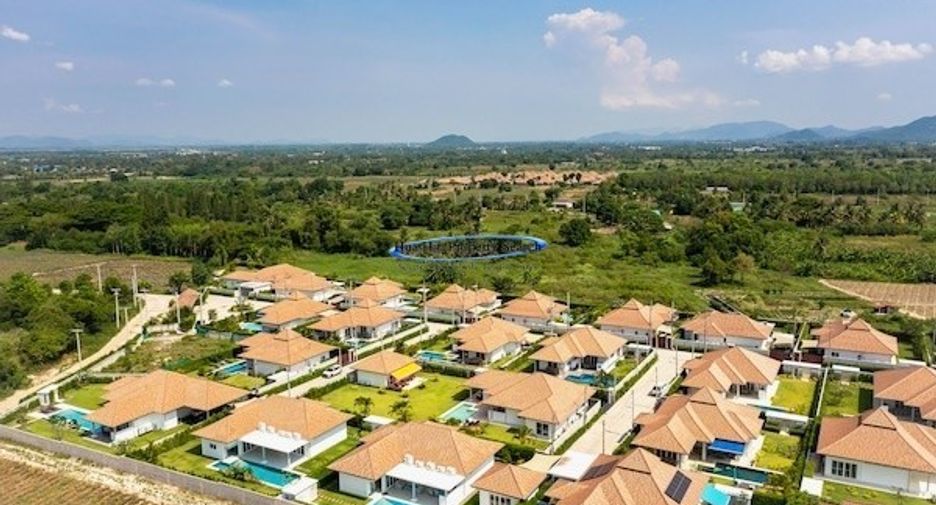 À vendre 4 chambres maison à Hua Hin, Prachuap Khiri Khan