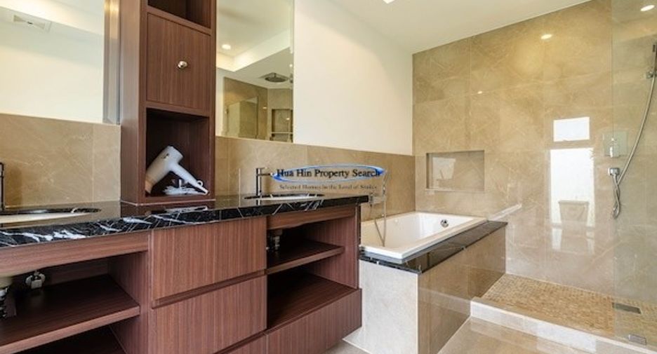 À vendre 4 chambres maison à Hua Hin, Prachuap Khiri Khan