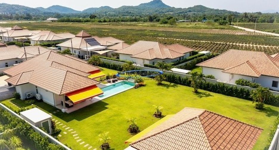 À vendre 4 chambres maison à Hua Hin, Prachuap Khiri Khan